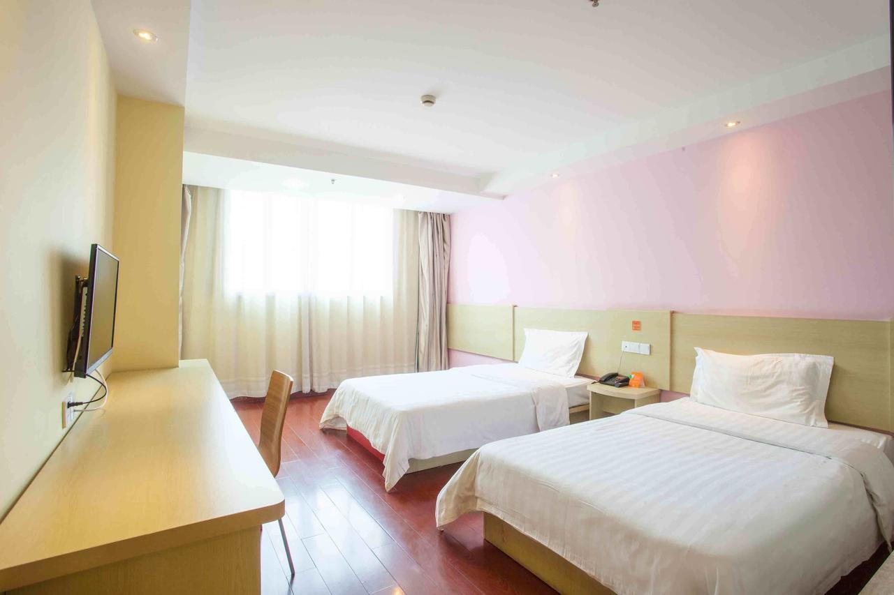 7 Days Inn Yangjiang Xinyue International Studio Phòng bức ảnh